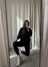 Load image into Gallery viewer, THE BLACK SWEATSHIRT
